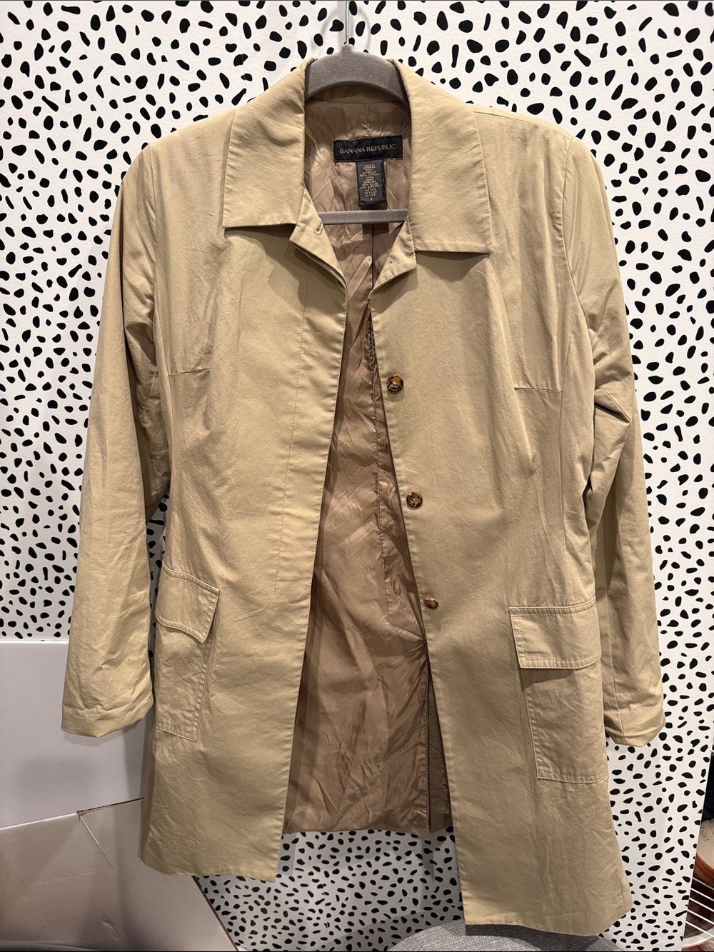 Vintage Y2K Banana Republic Women’s Tan/Beige Trench Coat Small Khakis Preppy